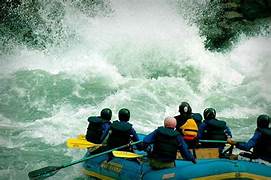 Roing Rafting Tour